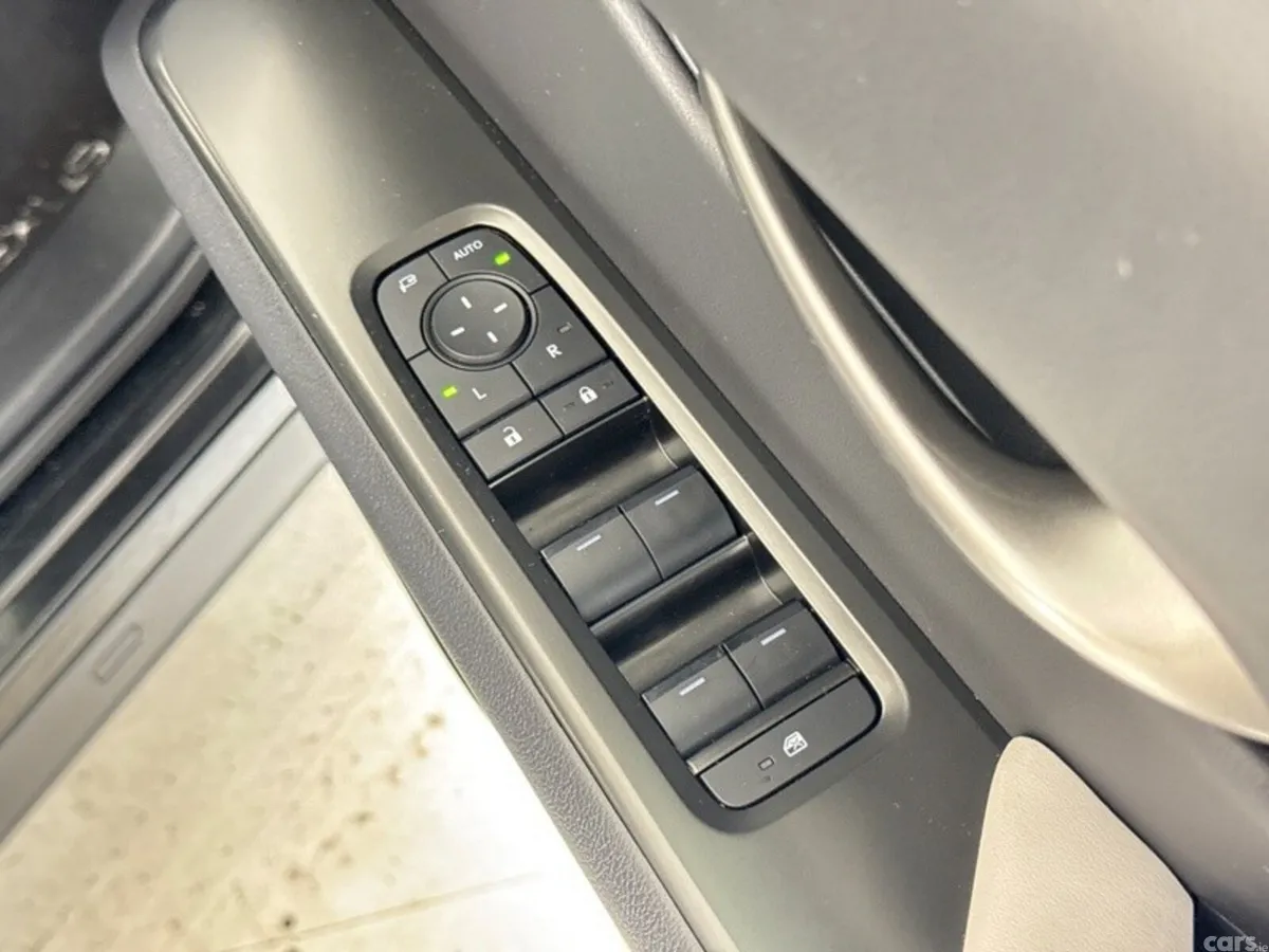 Lexus UX SUV, Petrol Hybrid, 2026, Black