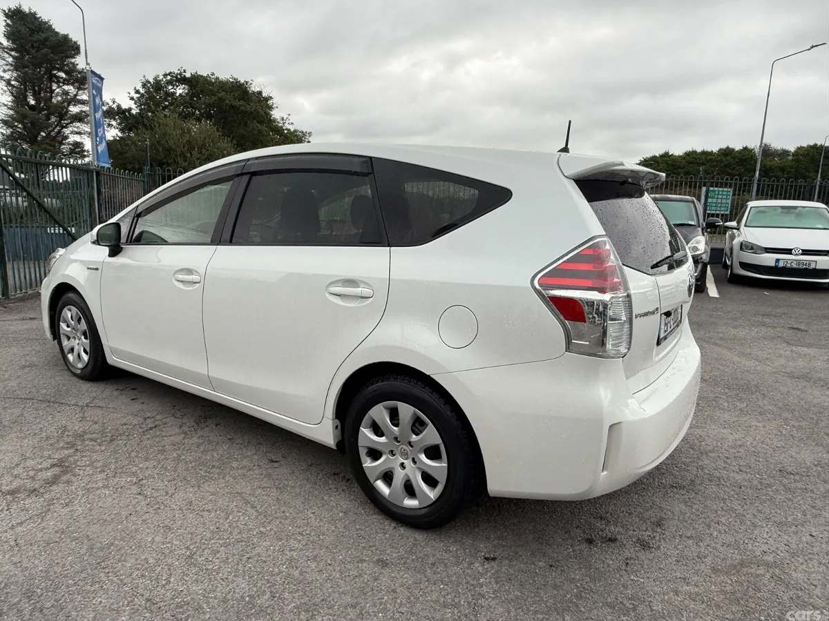 Toyota Prius Hatchback, Petrol Hybrid, 2015, White