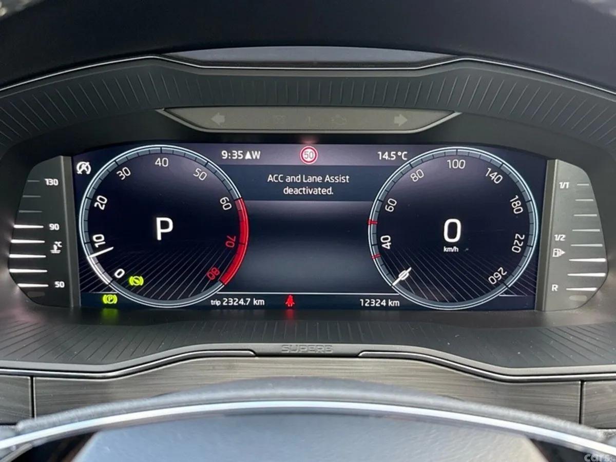 Skoda Superb Hatchback, Petrol, 2024, Grey