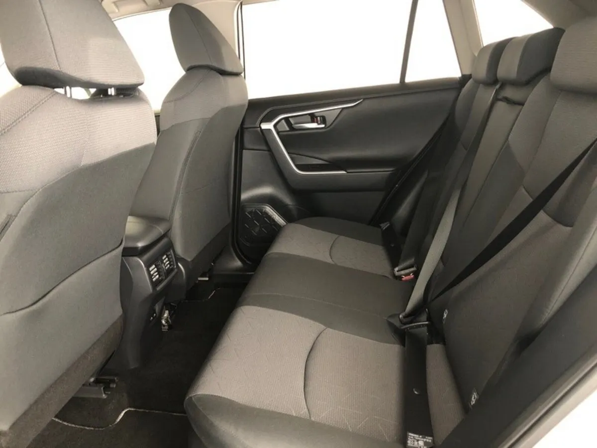 Toyota RAV4 SUV, Petrol Hybrid, 2024, Silver