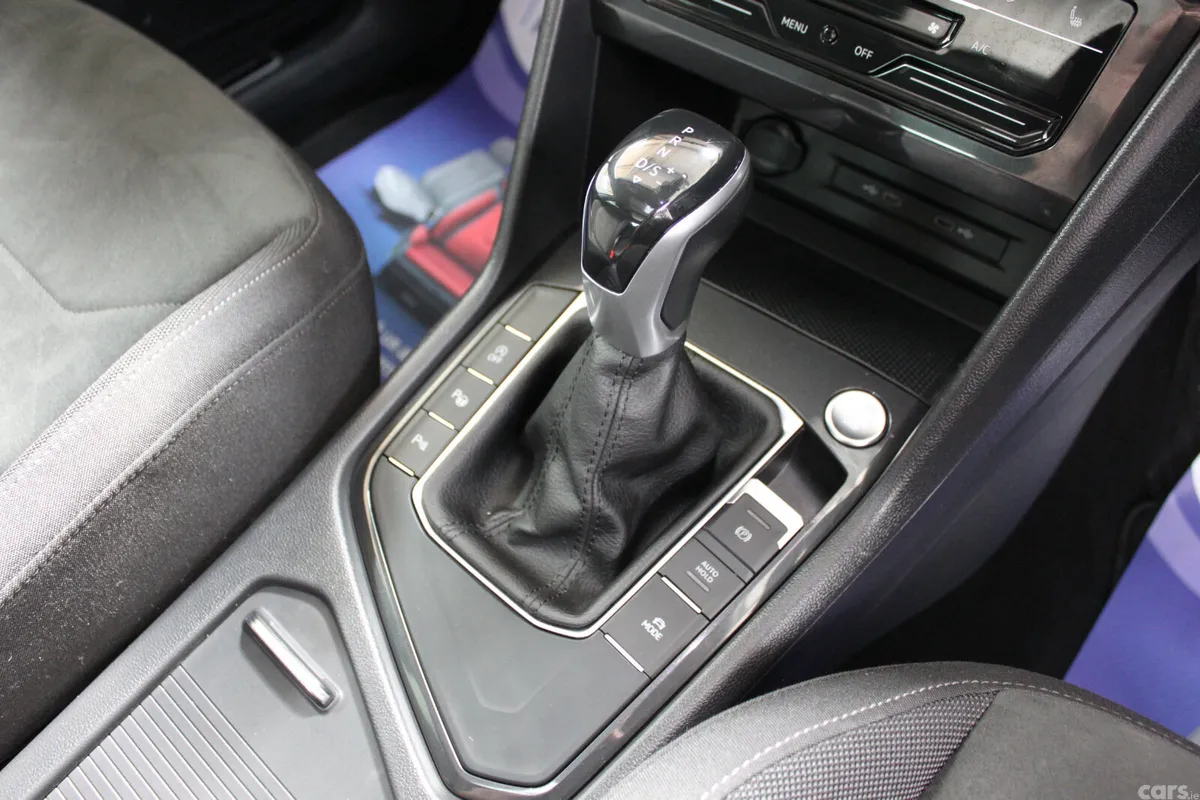Volkswagen Tiguan SUV, Petrol, 2023, Blue
