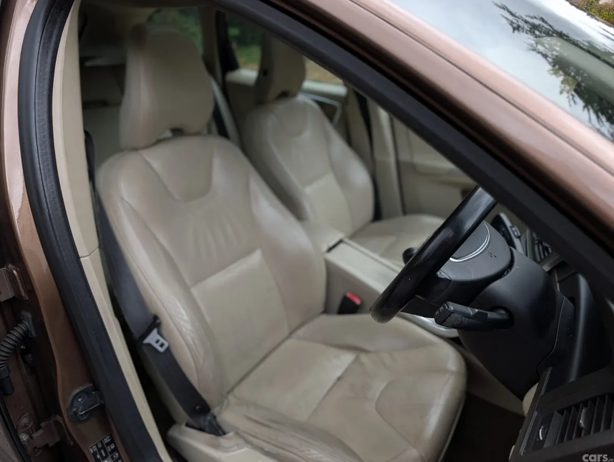 Volvo XC60 SUV, Diesel, 2011, Bronze