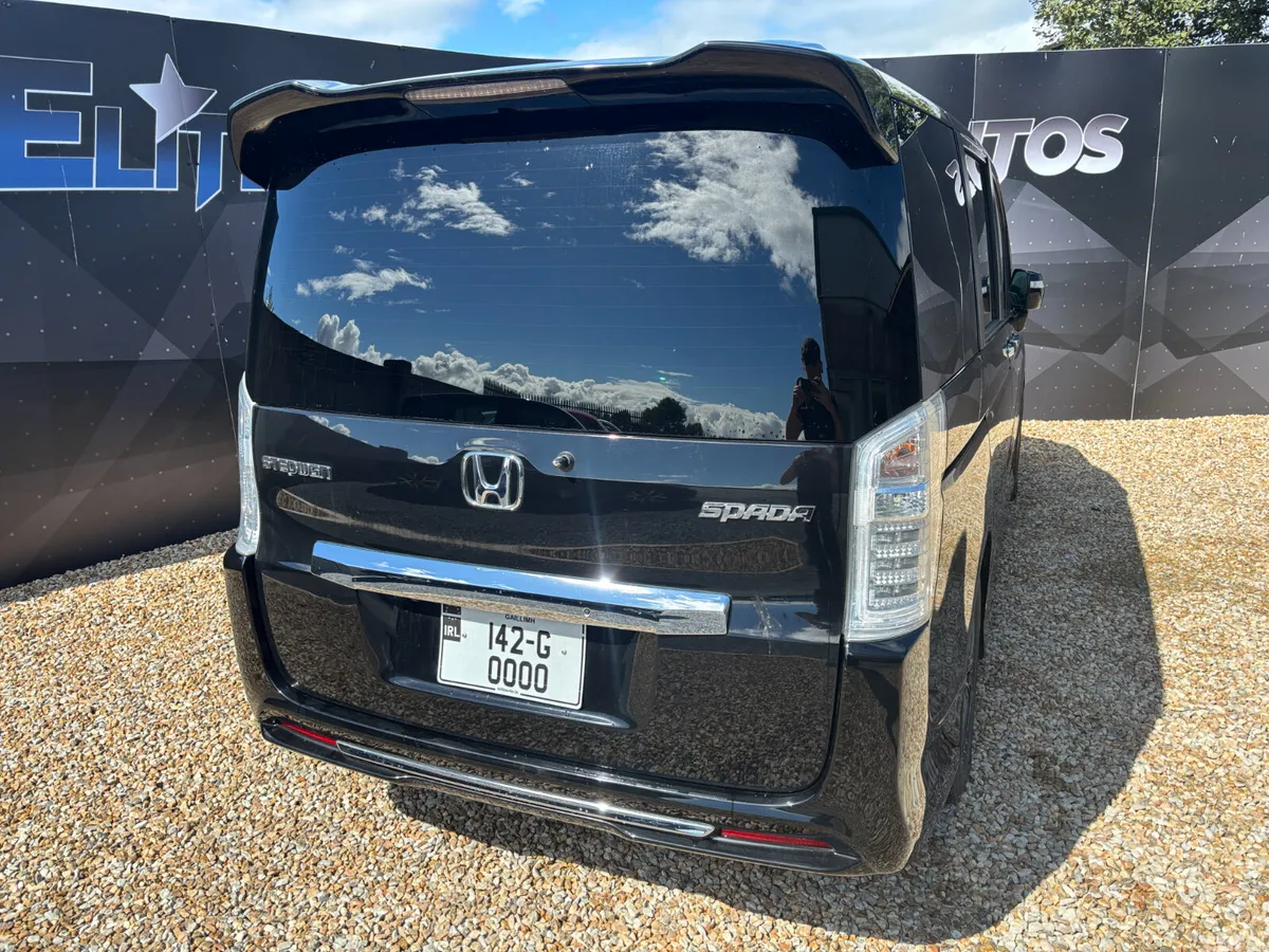 Honda Stepwagon MPV, Petrol, 2014, Black