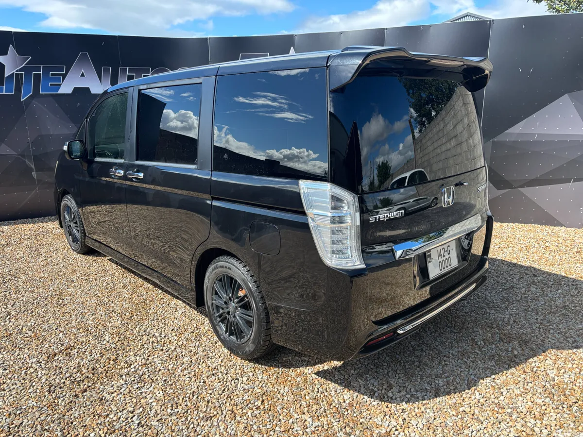 Honda Stepwagon MPV, Petrol, 2014, Black