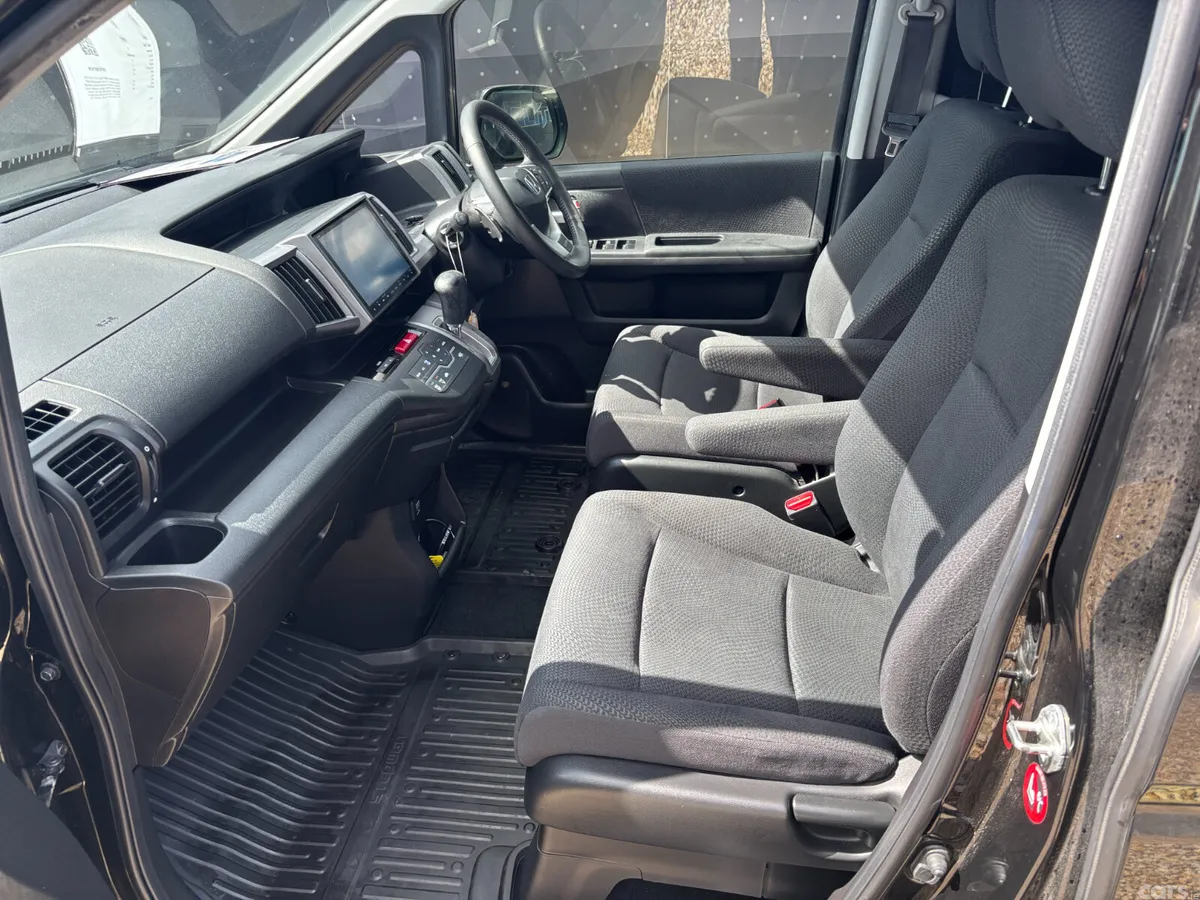 Honda Stepwagon MPV, Petrol, 2014, Black