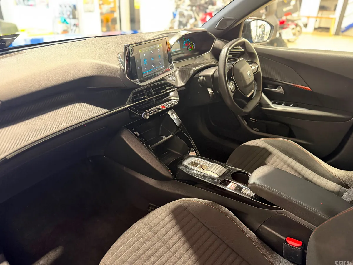 Peugeot 2008 SUV, Electric, 2023, Blue