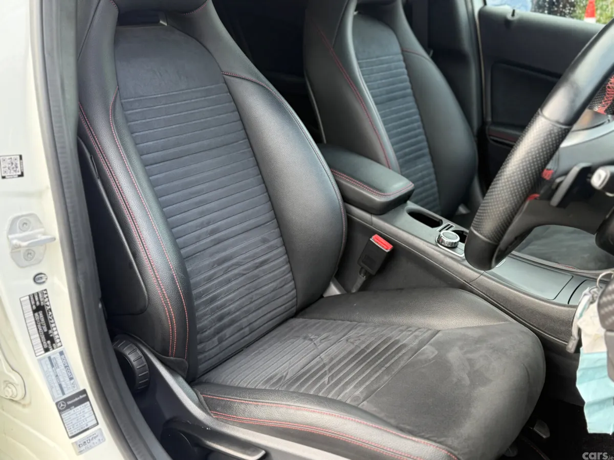 Mercedes-Benz A-Class Hatchback, Petrol, 2014, White