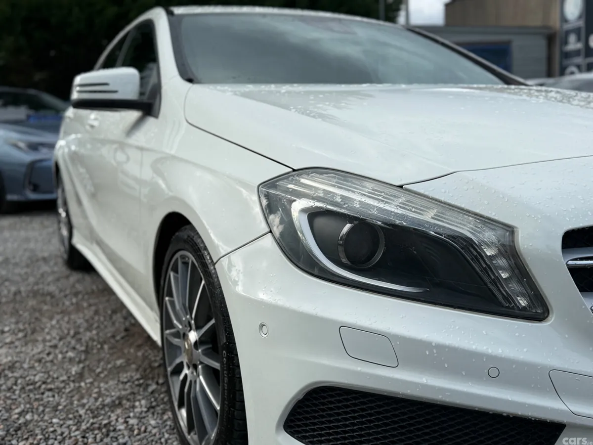 Mercedes-Benz A-Class Hatchback, Petrol, 2014, White