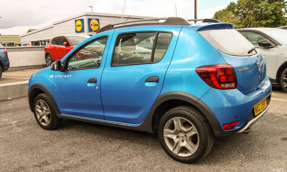 Dacia Sandero Stepway SUV, Petrol, 2019, Blue