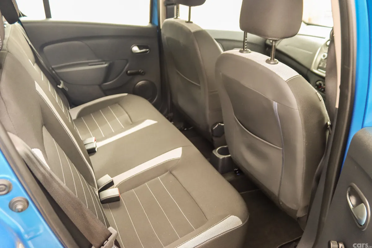 Dacia Sandero Stepway SUV, Petrol, 2019, Blue