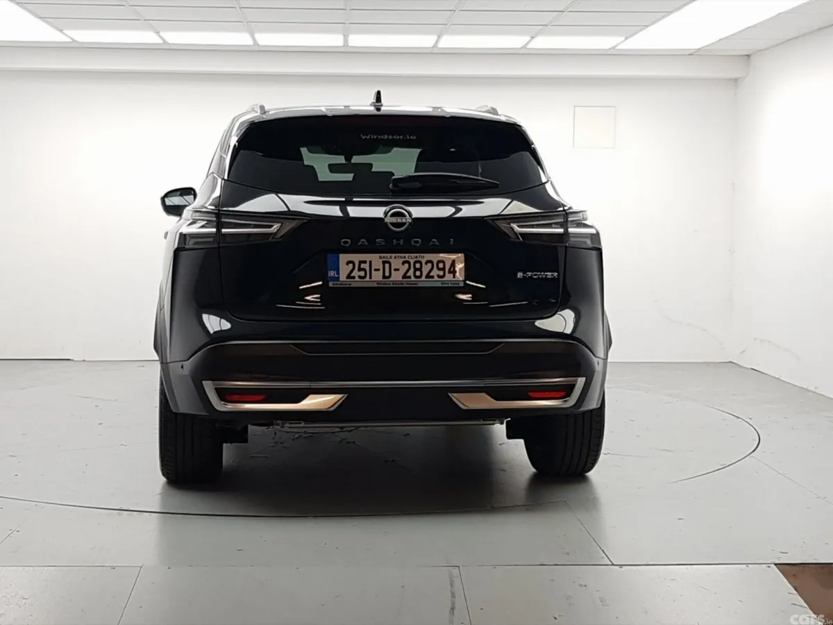 Nissan Qashqai MPV, Petrol Hybrid, 2025, Black