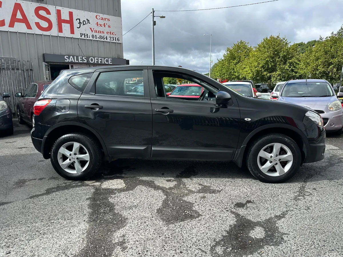 Nissan Qashqai Hatchback, Diesel, 2012, Black