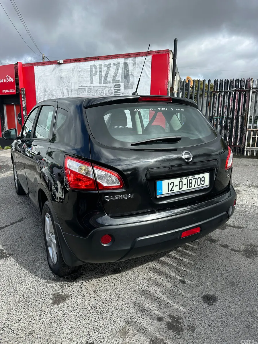 Nissan Qashqai Hatchback, Diesel, 2012, Black