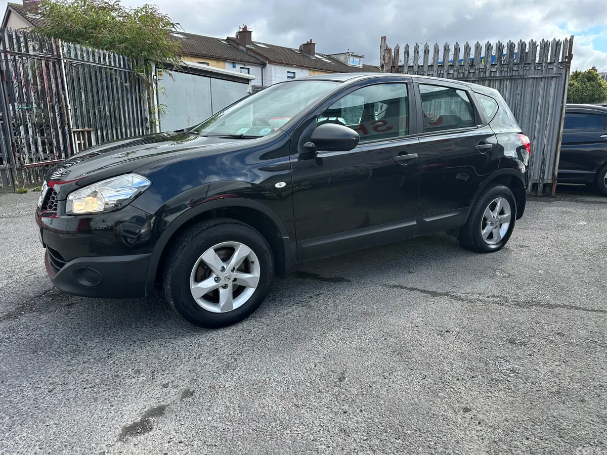 Nissan Qashqai Hatchback, Diesel, 2012, Black