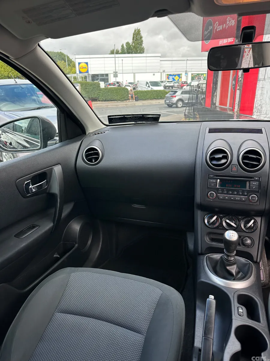 Nissan Qashqai Hatchback, Diesel, 2012, Black