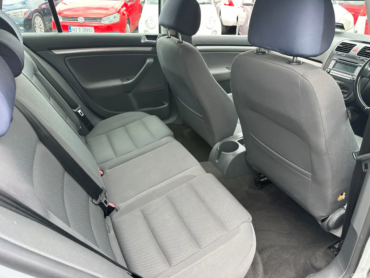 Volkswagen Golf Hatchback, Petrol, 2005, Silver