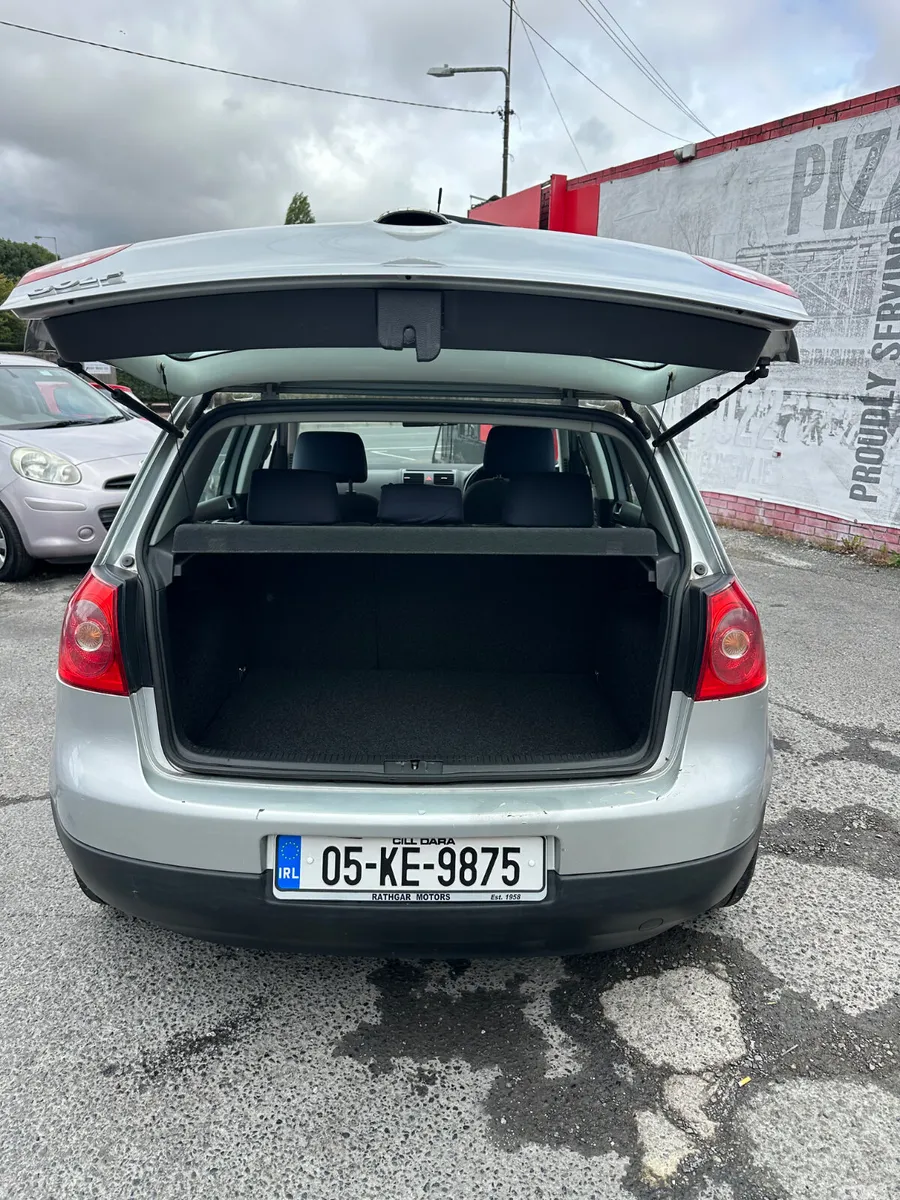 Volkswagen Golf Hatchback, Petrol, 2005, Silver