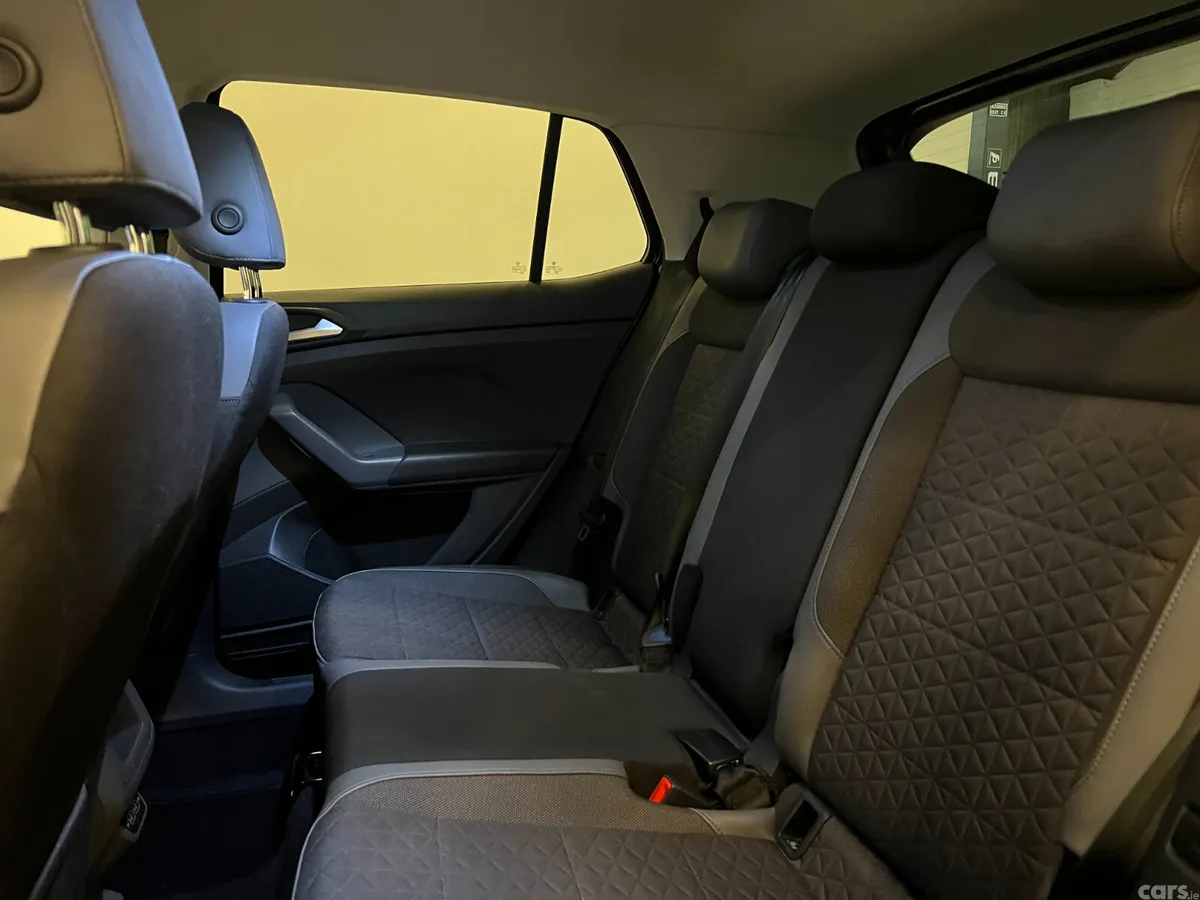 Volkswagen T-Cross Estate/Jeep, Diesel, 2020, Black