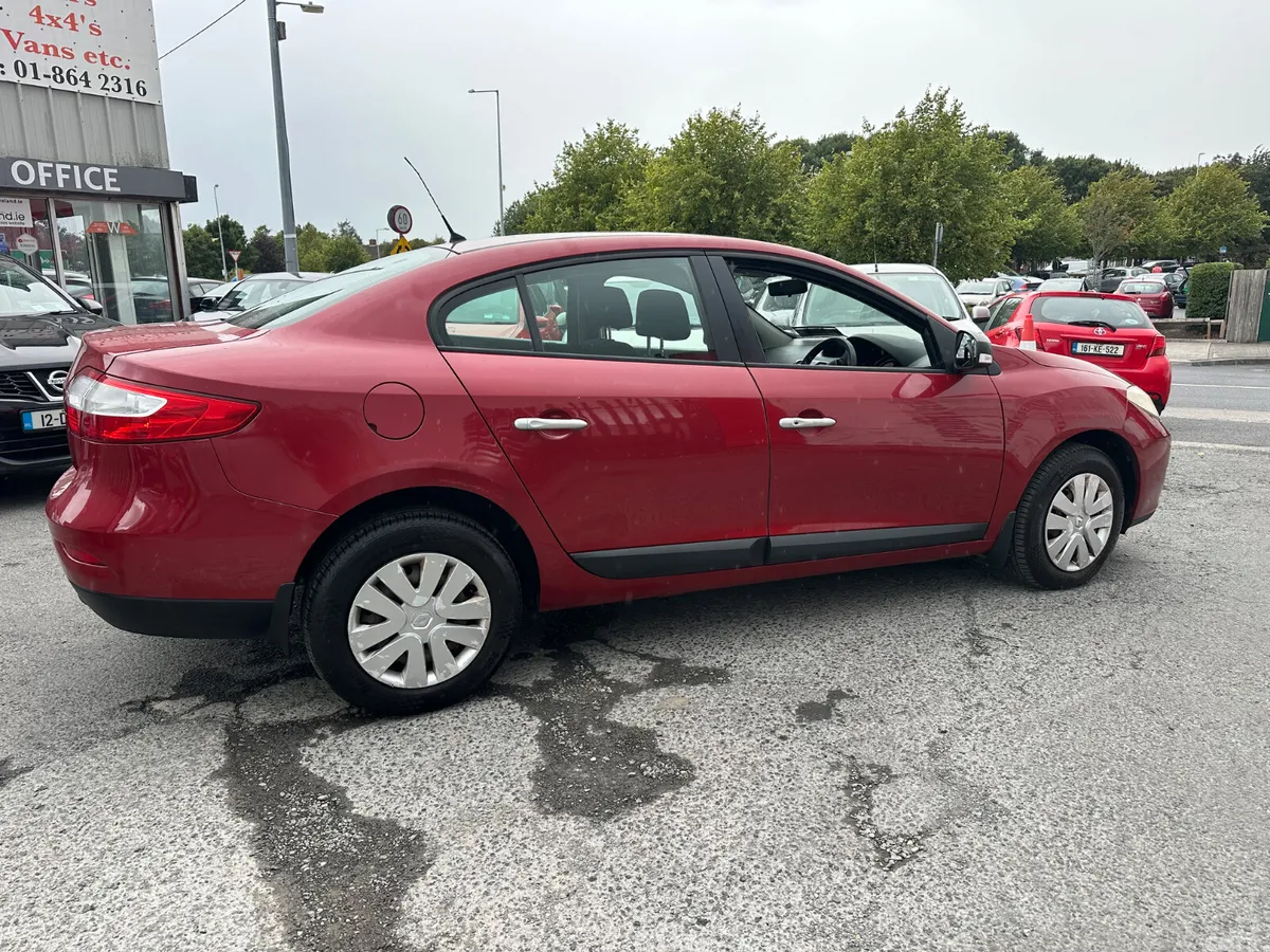 Renault Fluence Saloon, Diesel, 2012, Red
