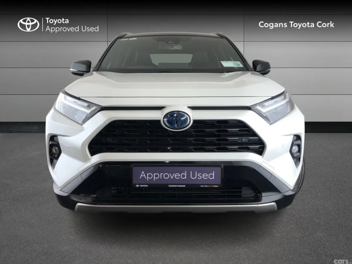 Toyota RAV4 SUV, Petrol Hybrid, 2024, White