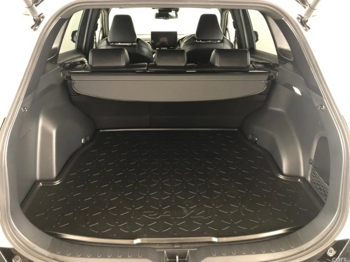 Toyota RAV4 SUV, Petrol Hybrid, 2024, White