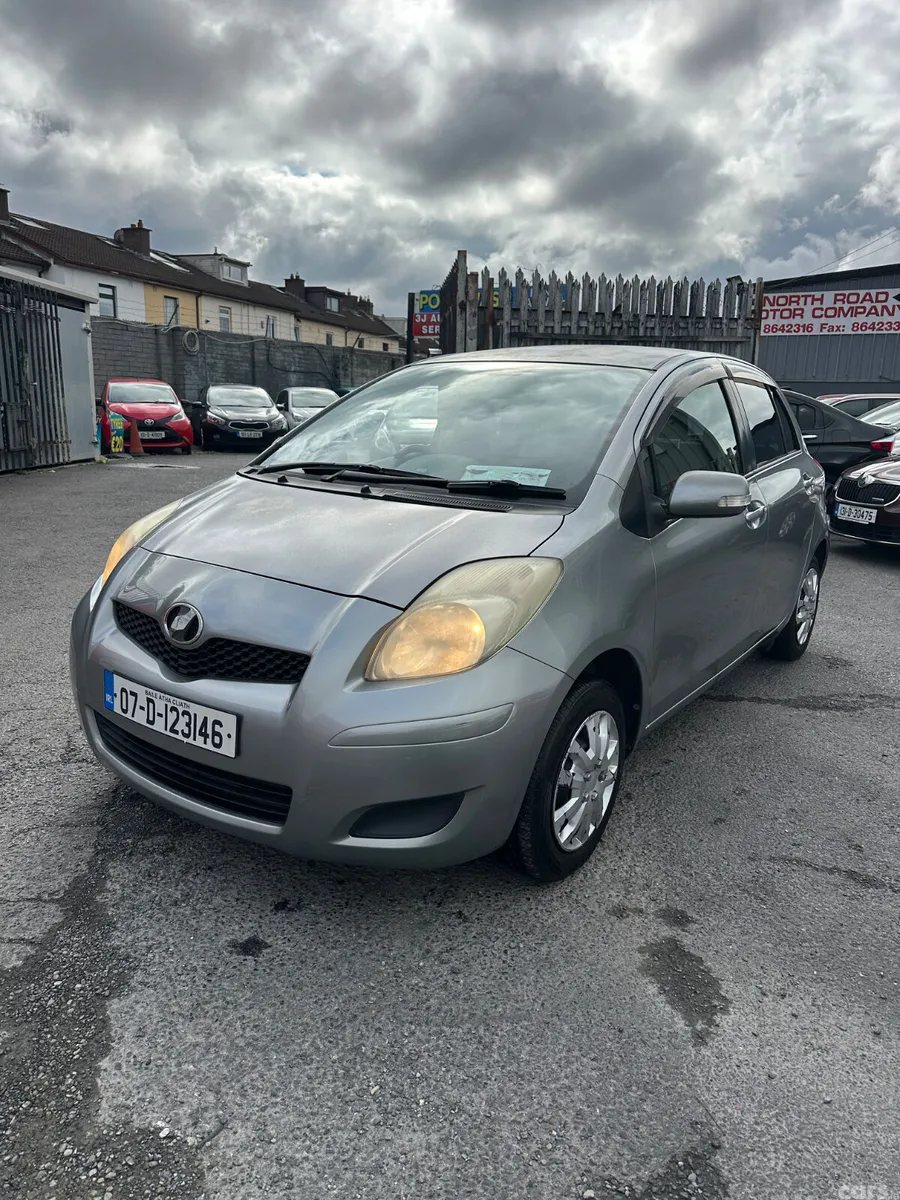 Toyota Vitz Hatchback, Petrol, 2007, Grey