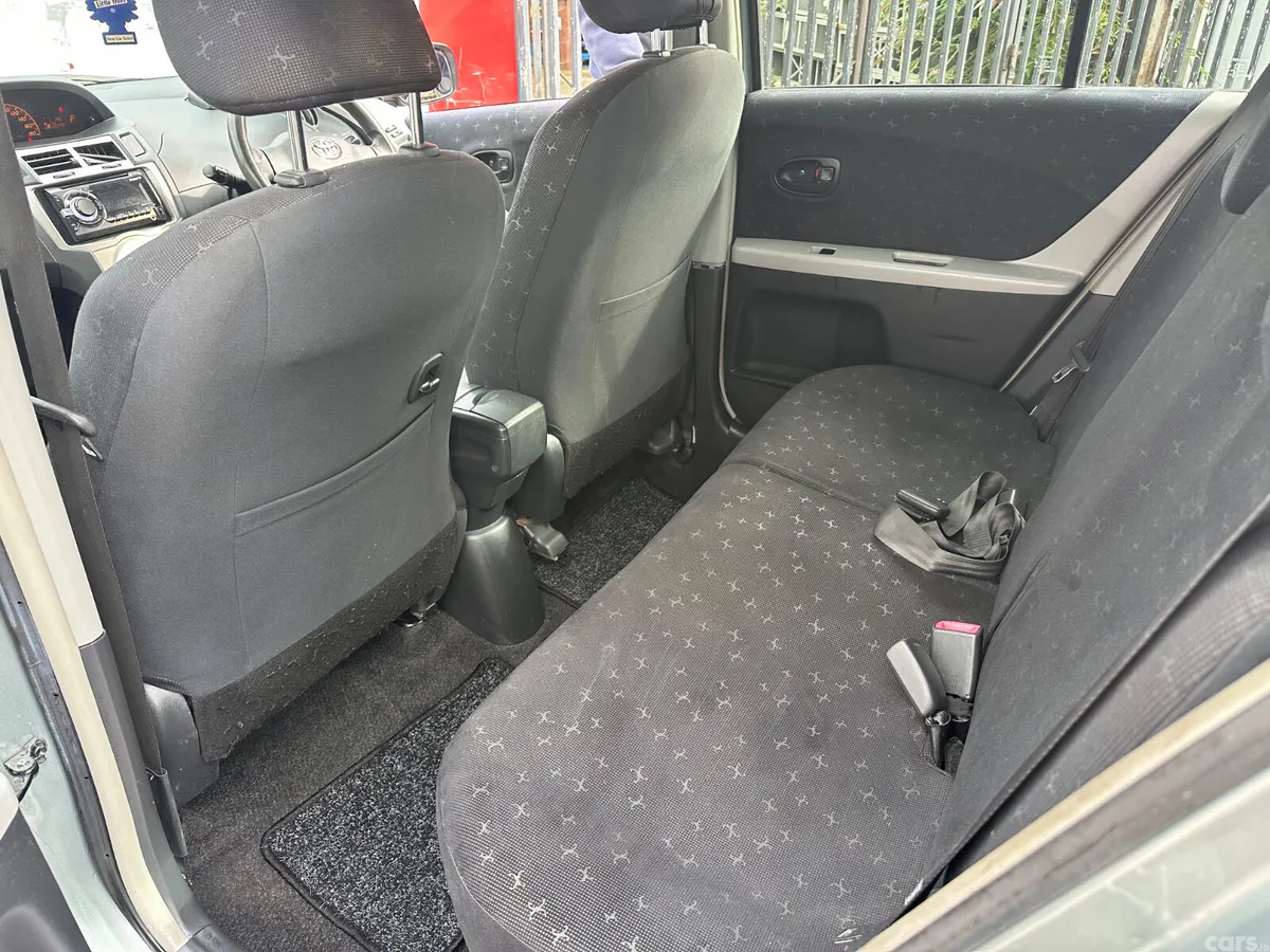 Toyota Vitz Hatchback, Petrol, 2007, Grey