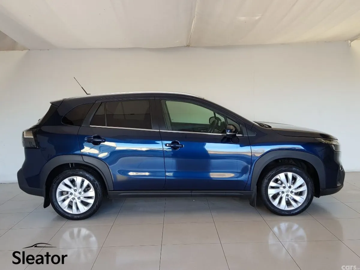 Suzuki SX4 Hatchback, Petrol, 2024, Blue