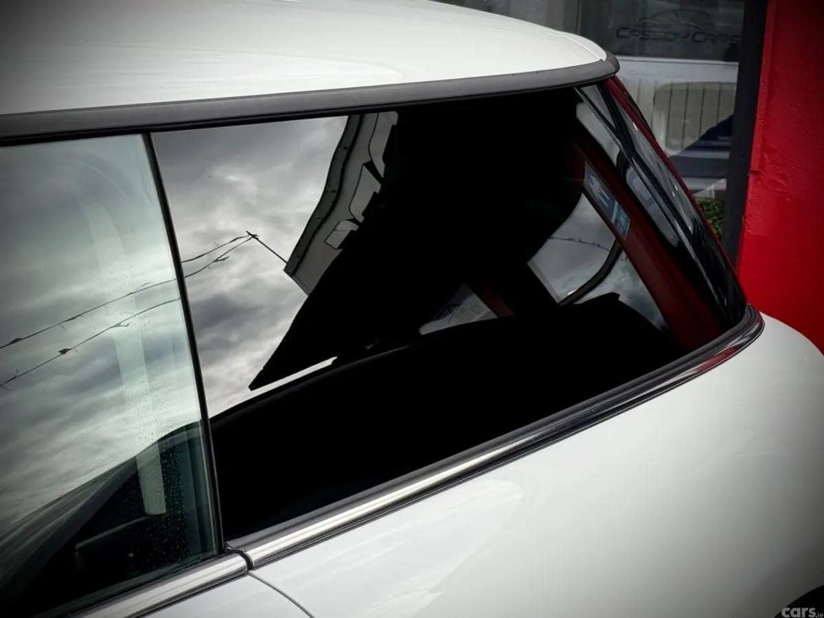 Mini Cooper Hatchback, Petrol, 2024, White