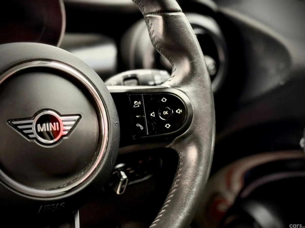 Mini Cooper Hatchback, Petrol, 2024, White
