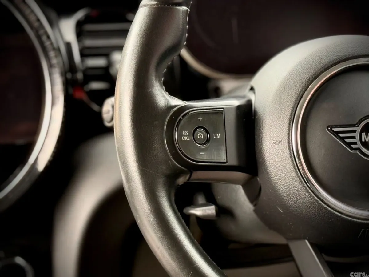 Mini Cooper Hatchback, Petrol, 2024, White