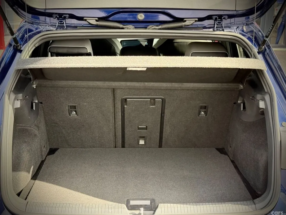 Volkswagen Golf Hatchback, Diesel, 2024, Blue