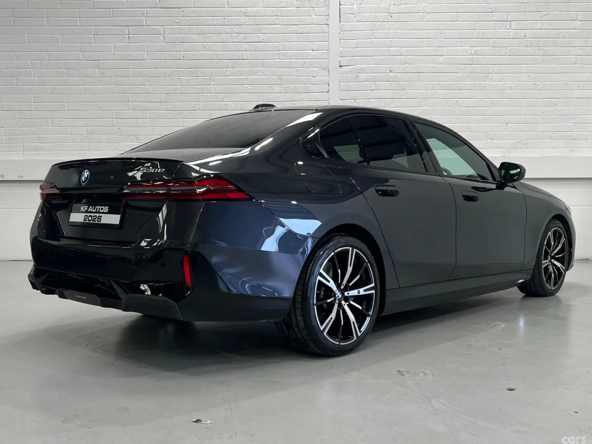BMW 5-Series Saloon, Petrol Plug-in Hybrid, 2026, Grey