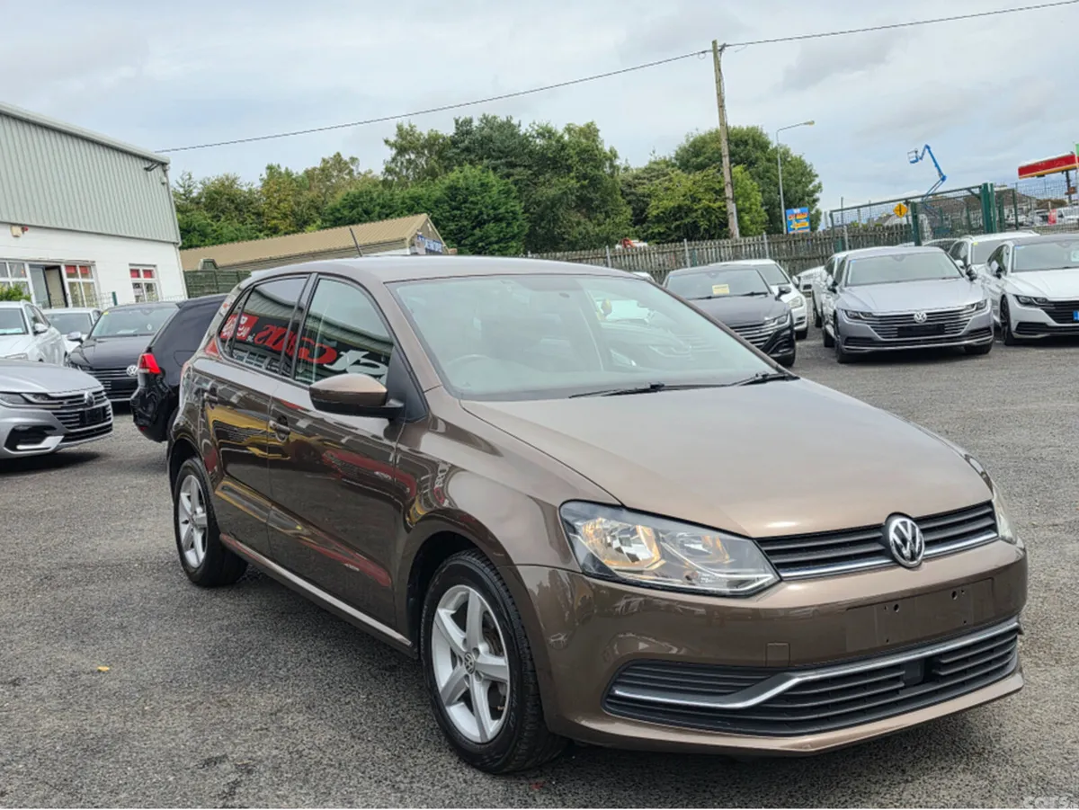 Volkswagen Polo Hatchback, Petrol, 2015, Bronze