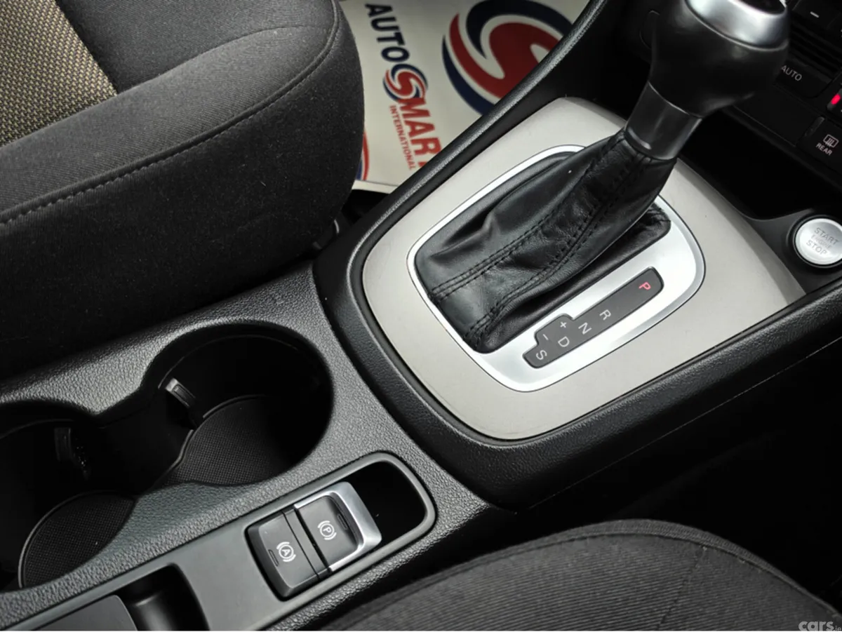Audi Q3 SUV, Petrol, 2015, White