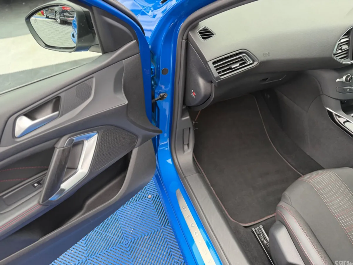 Peugeot 308 Estate, Diesel, 2021, Blue