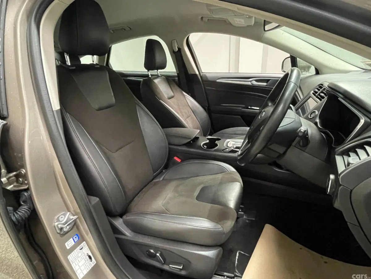 Ford Mondeo Hatchback, Diesel, 2019, Grey