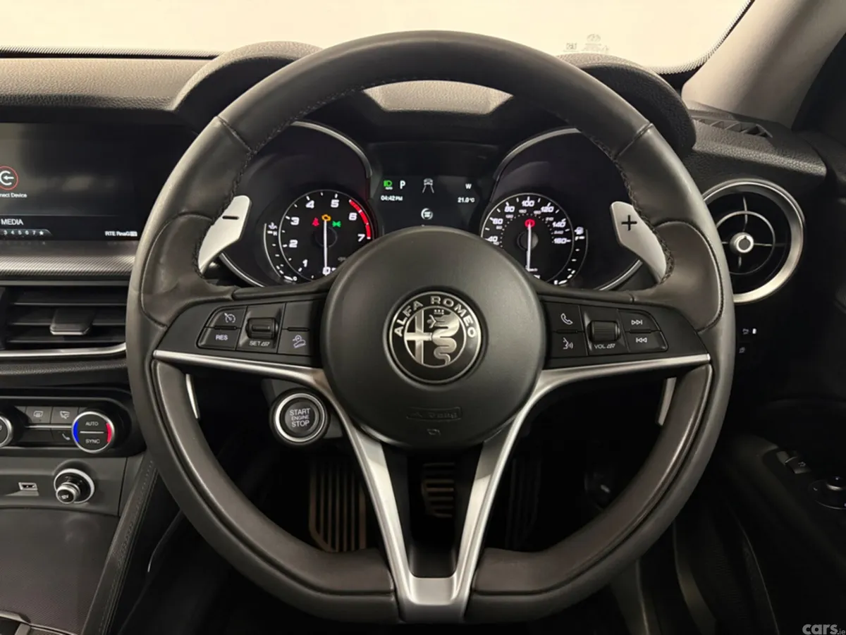 Alfa Romeo Stelvio MPV, Petrol, 2019, Blue