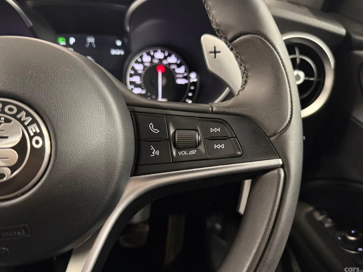 Alfa Romeo Stelvio MPV, Petrol, 2019, Blue