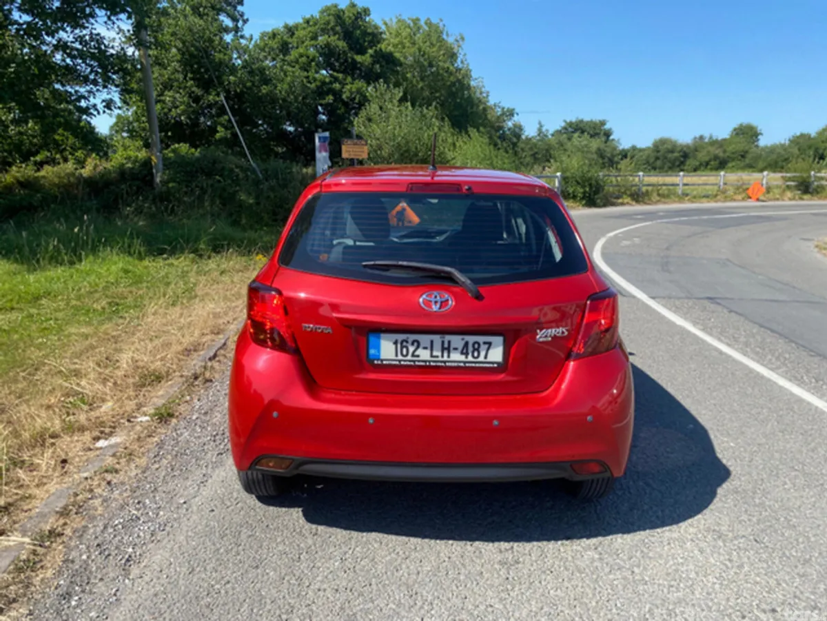 Toyota Yaris Hatchback, Diesel, 2016, Red