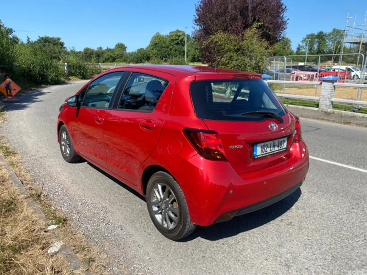 Toyota Yaris Hatchback, Diesel, 2016, Red