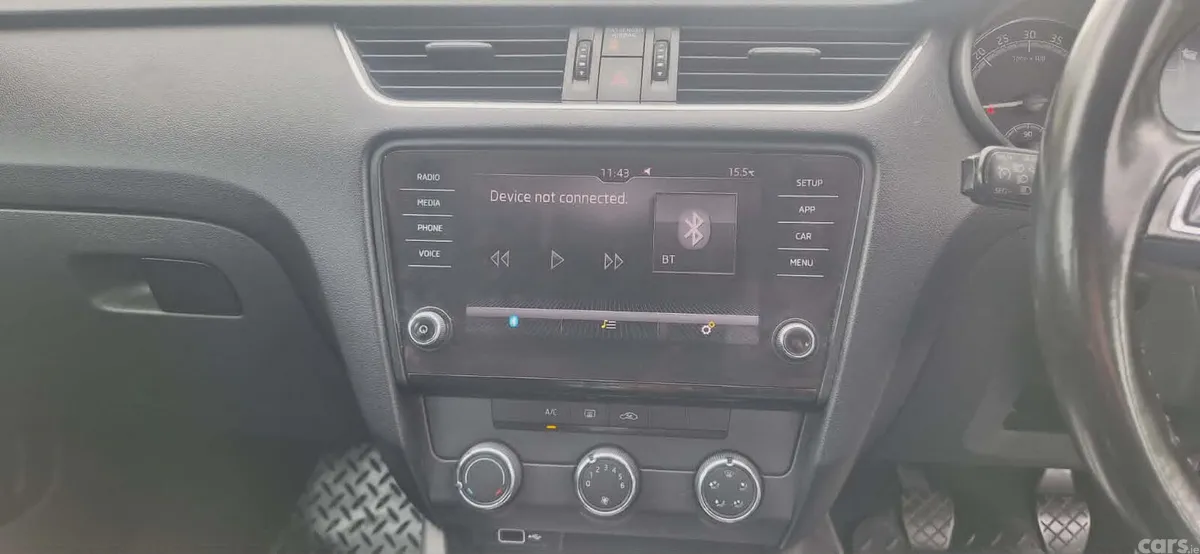 Skoda Octavia Saloon, Diesel, 2018, White