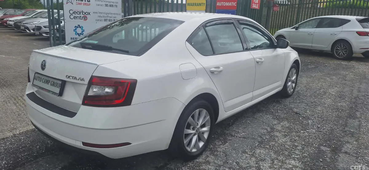 Skoda Octavia Saloon, Diesel, 2018, White