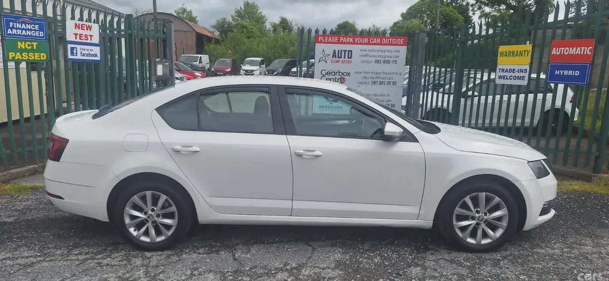 Skoda Octavia Saloon, Diesel, 2018, White