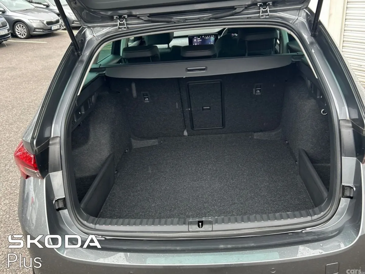 Skoda Octavia Estate, Diesel, 2026, Grey