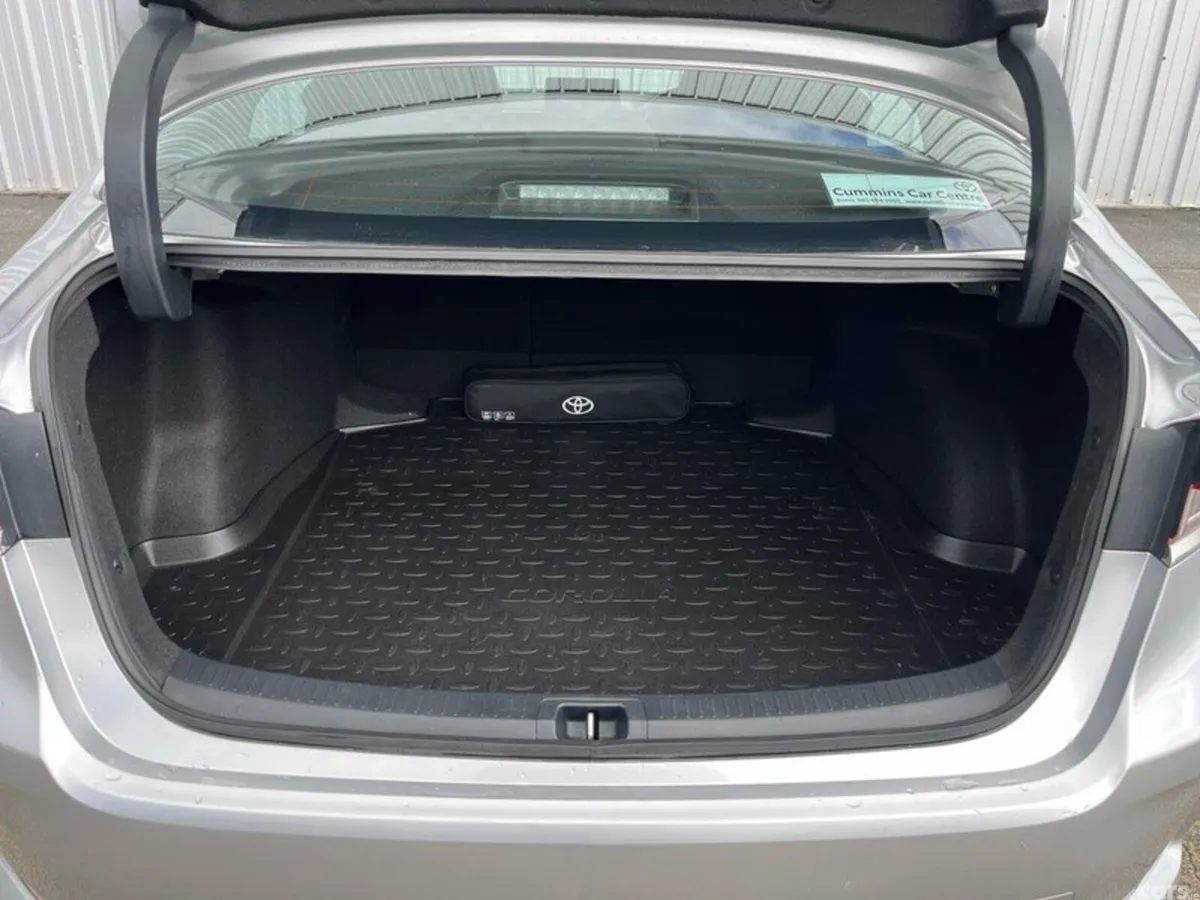 Toyota Corolla Saloon, Petrol Hybrid, 2024, Grey