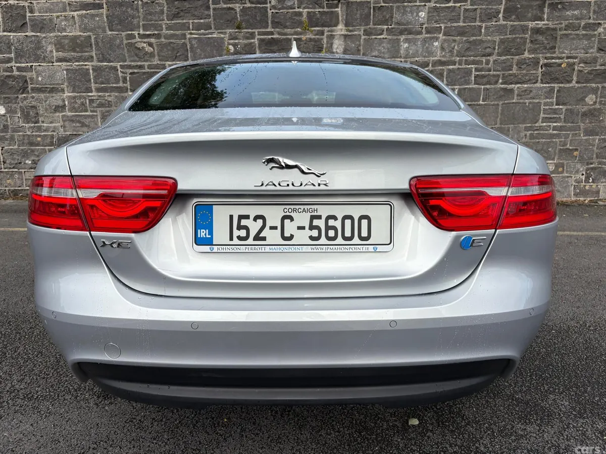 Jaguar XE Saloon, Diesel, 2015, Silver