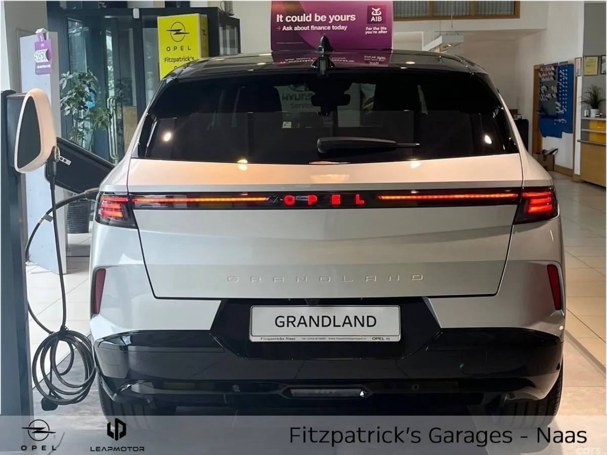 Opel Grandland SUV, Electric, 2026, Silver