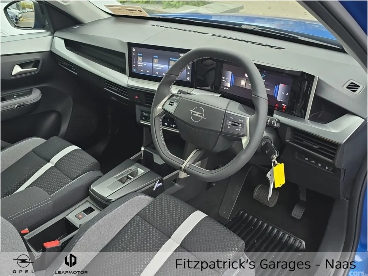 Opel Frontera SUV, Petrol Hybrid, 2026, Blue