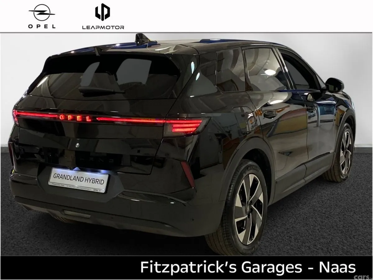 Opel Grandland SUV, Petrol Hybrid, 2026, Black